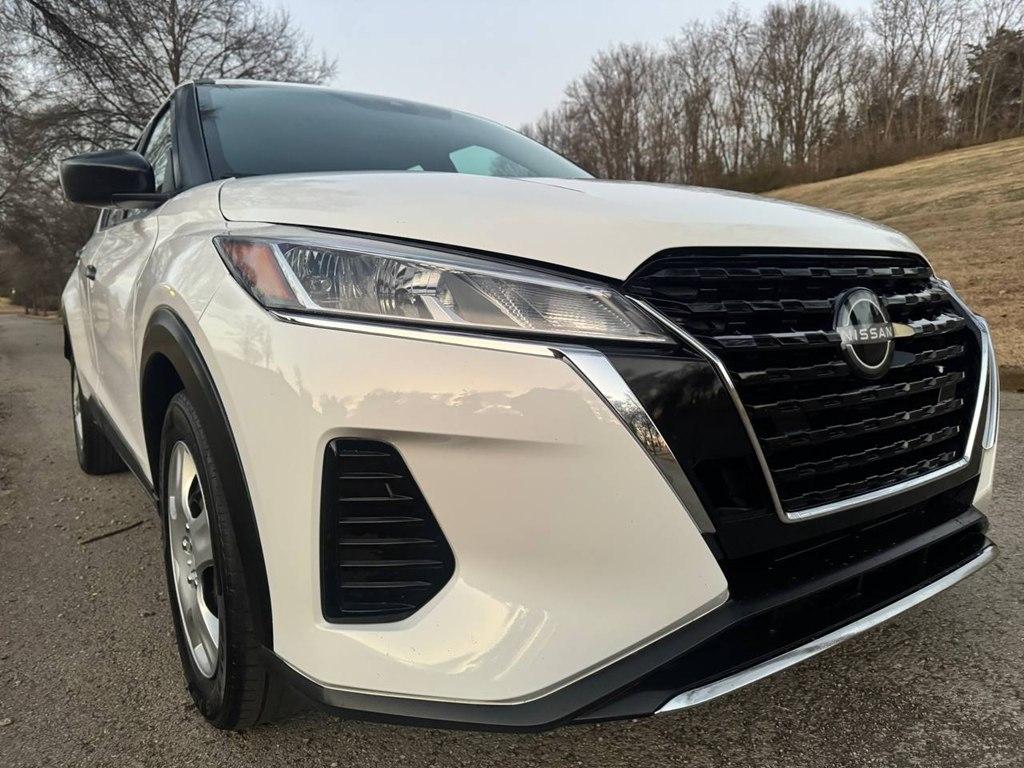 Nissan Kicks S FWD 2023
