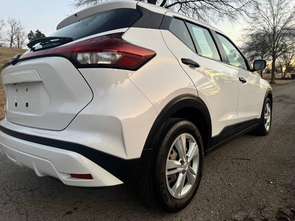 Nissan Kicks S FWD 2023