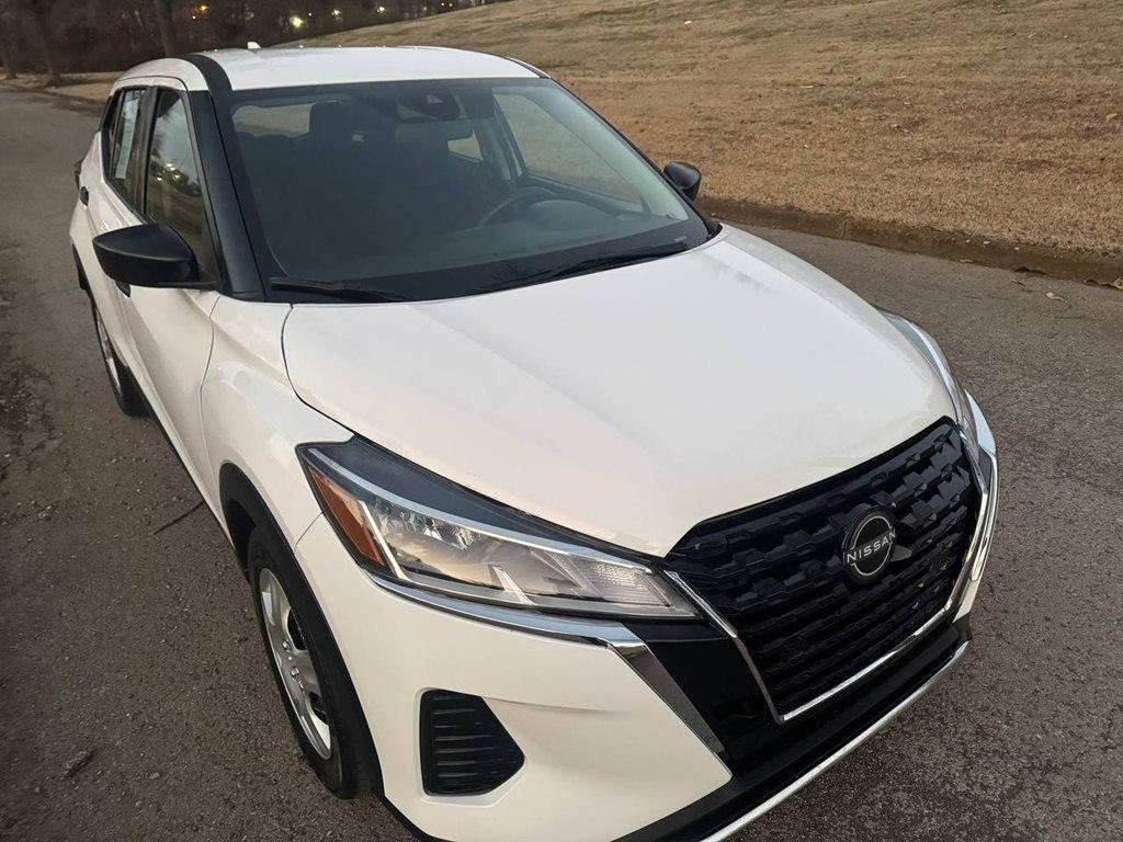 Nissan Kicks S FWD 2023