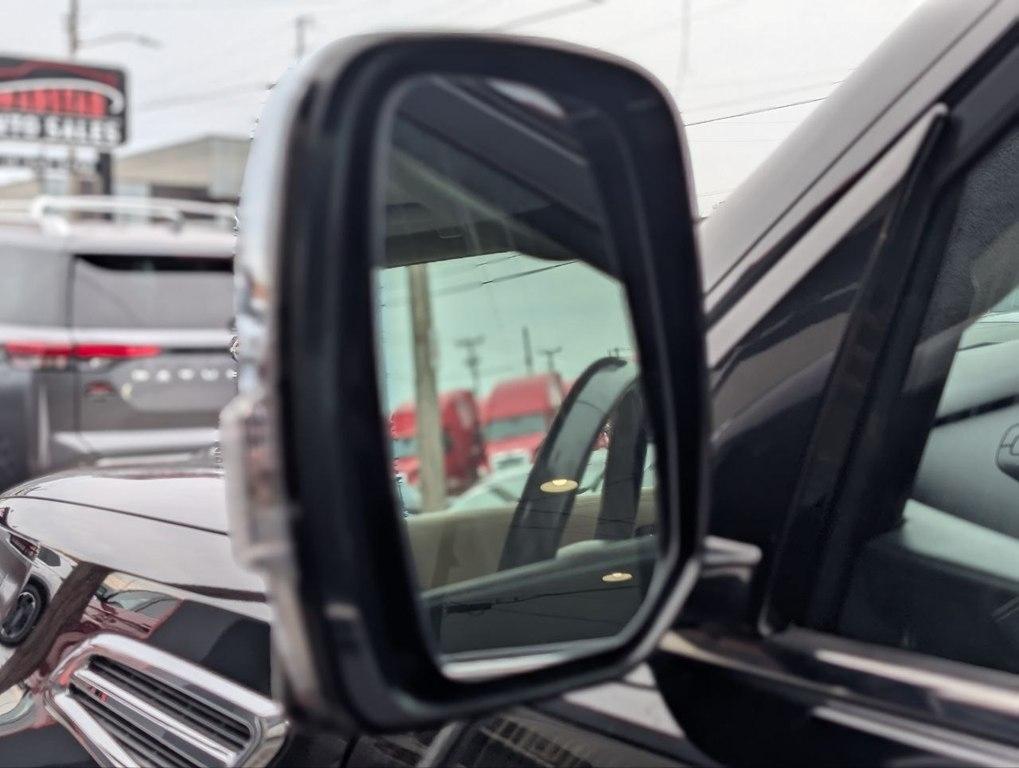 Nissan Armada 4x2 SL 2019