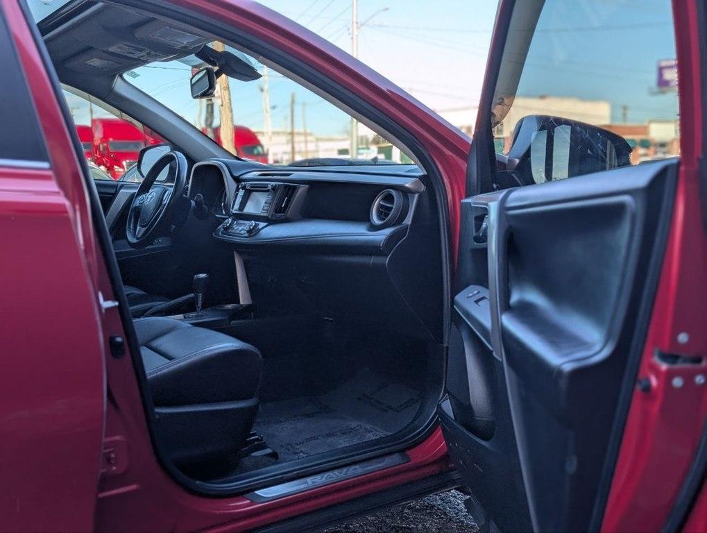 Toyota RAV4 AWD 4dr Limited (Natl) 2015