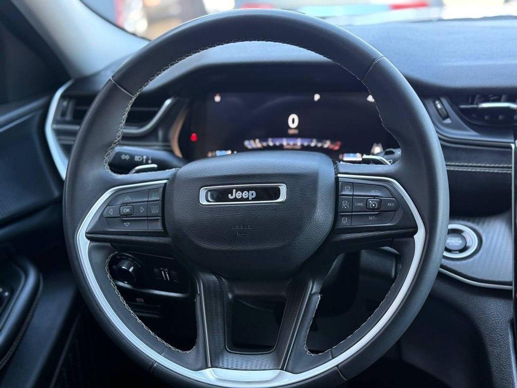 Jeep Grand Cherokee L Laredo 4x4 2023