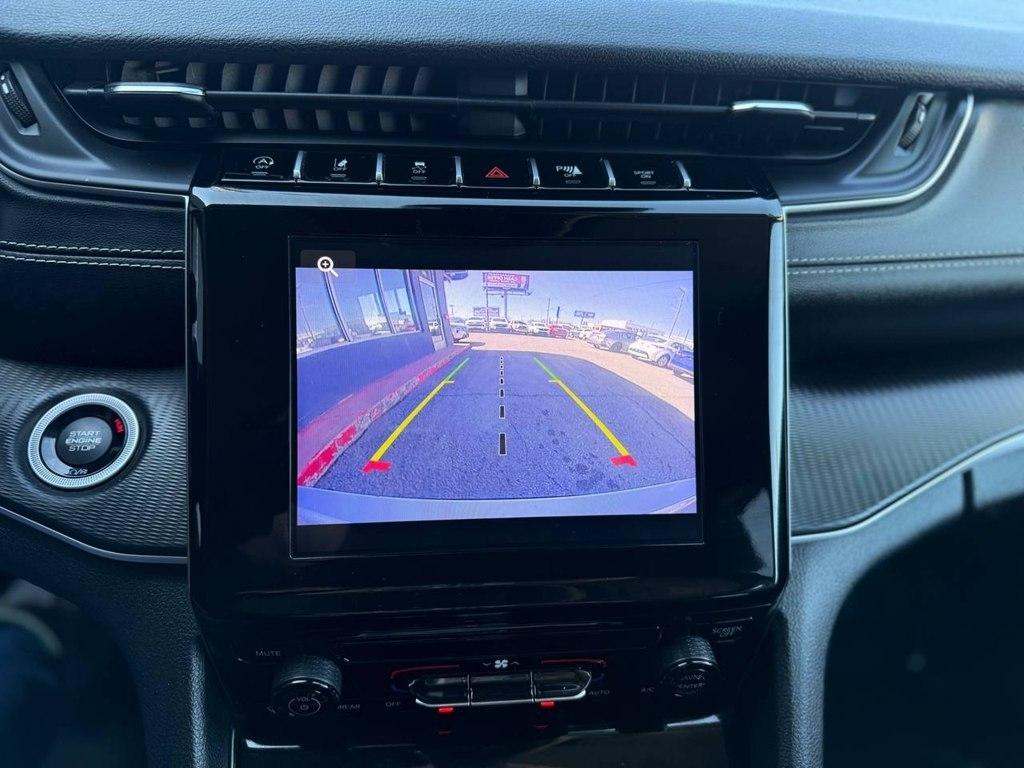 Jeep Grand Cherokee L Laredo 4x4 2023