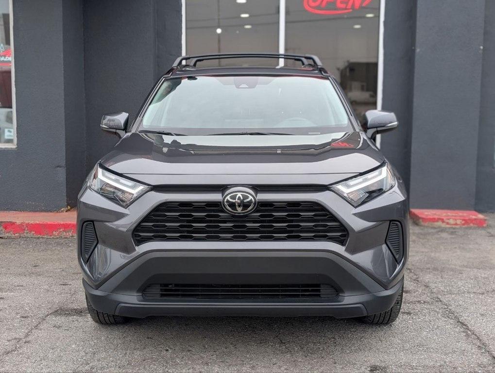 Toyota RAV4 XLE FWD (Natl) 2024