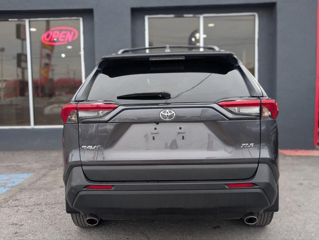 Toyota RAV4 XLE FWD (Natl) 2024