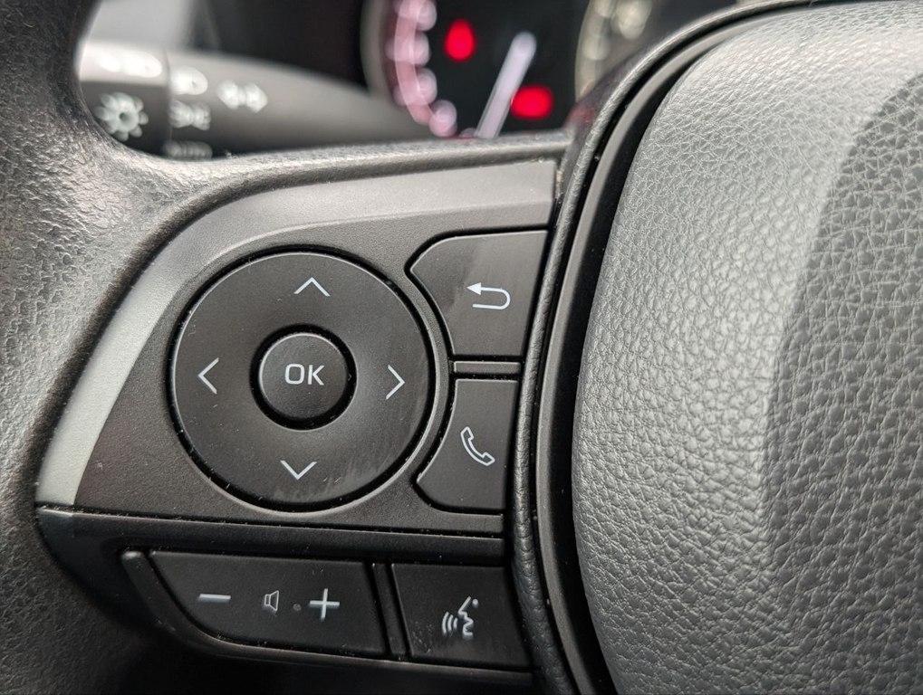 Toyota RAV4 XLE FWD (Natl) 2024