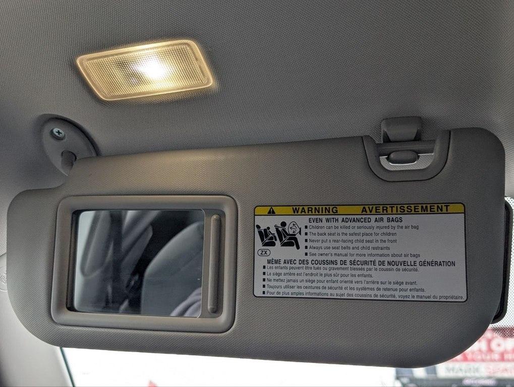 Toyota RAV4 XLE FWD (Natl) 2024