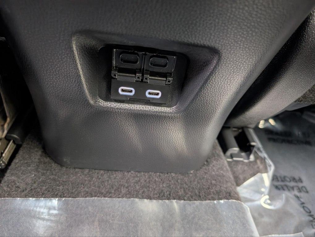 Toyota RAV4 XLE FWD (Natl) 2024