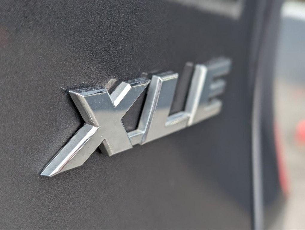 Toyota RAV4 XLE FWD (Natl) 2024
