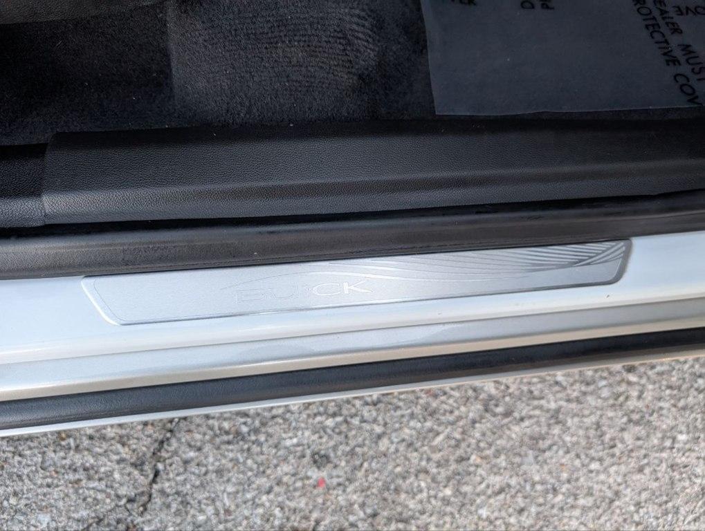 Buick Enclave FWD 4dr Premium 2024