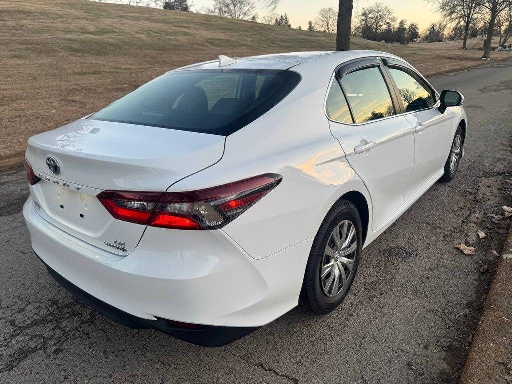 Toyota Camry Hybrid LE CVT (Natl) 2022
