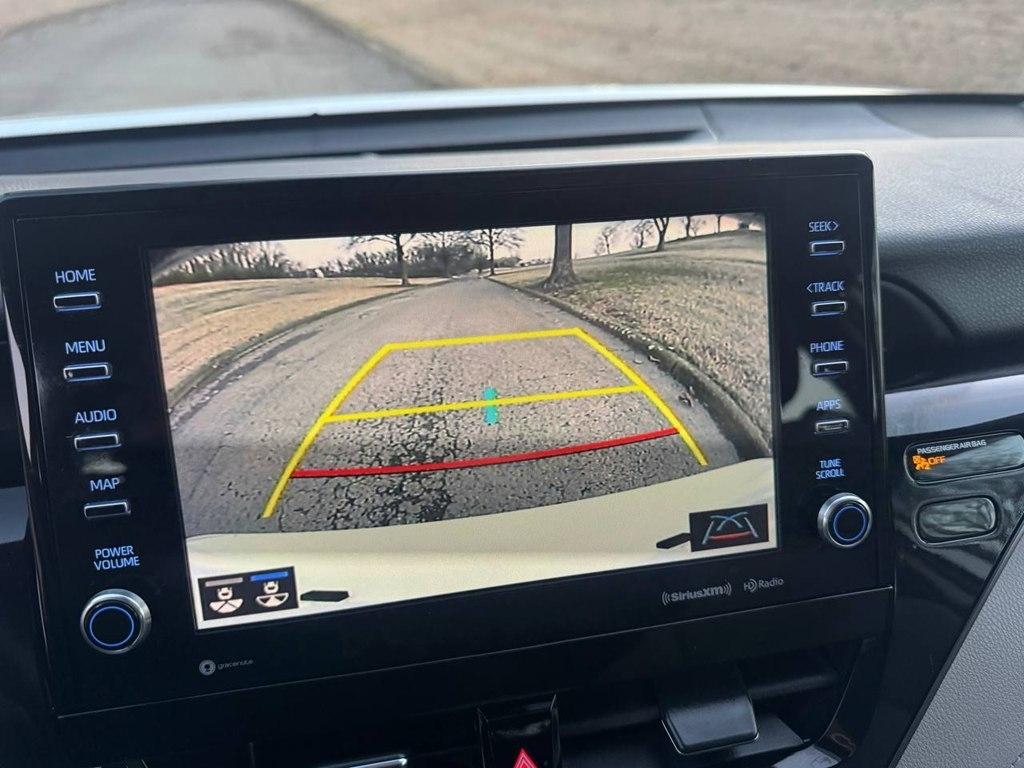 Toyota Camry Hybrid LE CVT (Natl) 2022