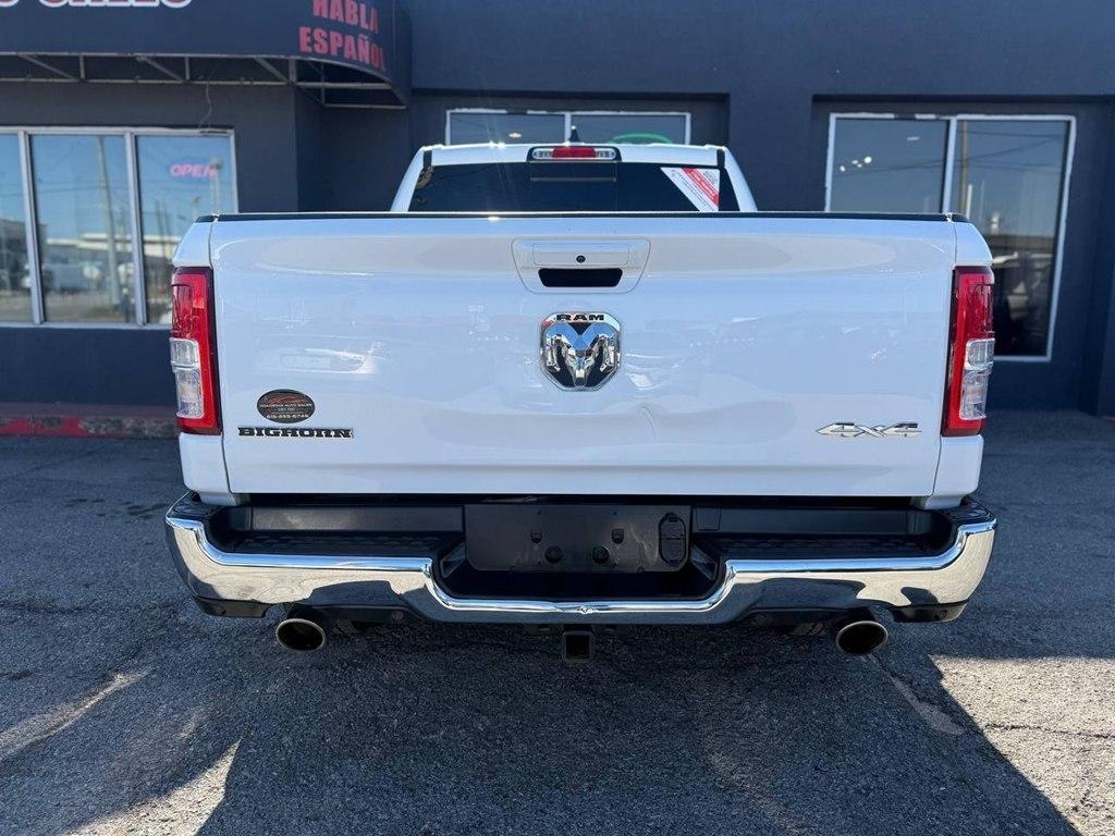 RAM 1500 Big Horn 4x4 Crew Cab 5'7" Box 2022