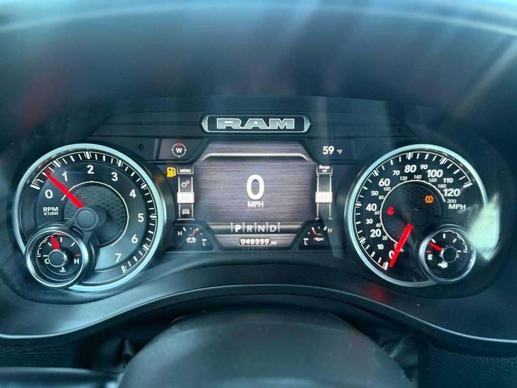 RAM 1500 Big Horn 4x4 Crew Cab 5'7" Box 2022