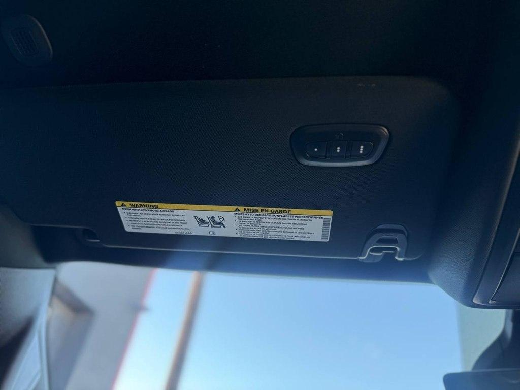 RAM 1500 Big Horn 4x4 Crew Cab 5'7" Box 2022