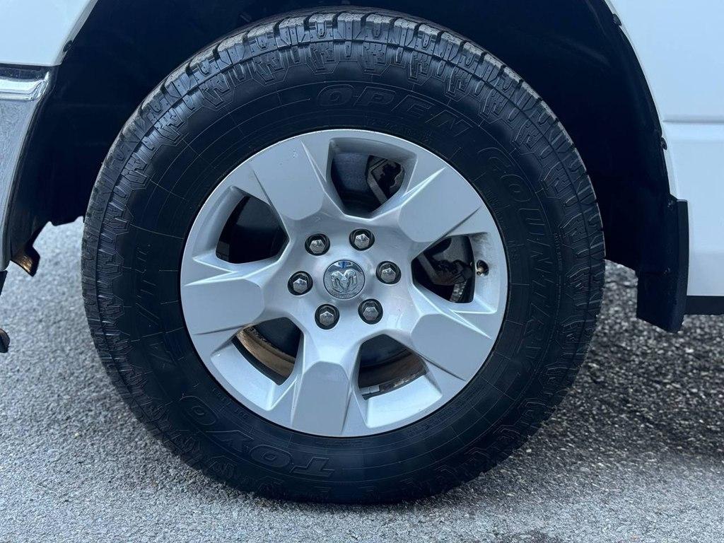 RAM 1500 Big Horn 4x4 Crew Cab 5'7" Box 2022