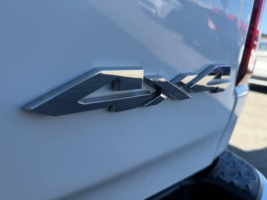 RAM 1500 Big Horn 4x4 Crew Cab 5'7" Box 2022