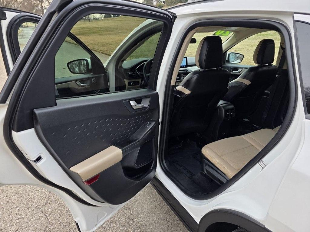 Ford Escape SEL FWD 2020