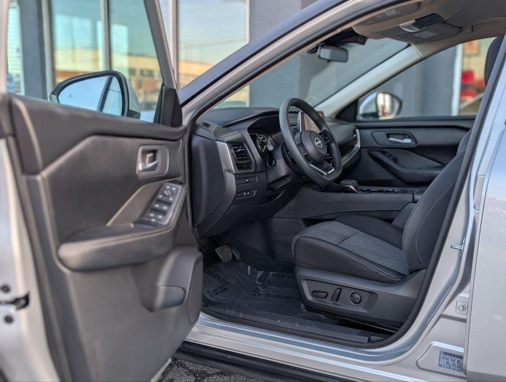 Nissan Rogue AWD SV 2024