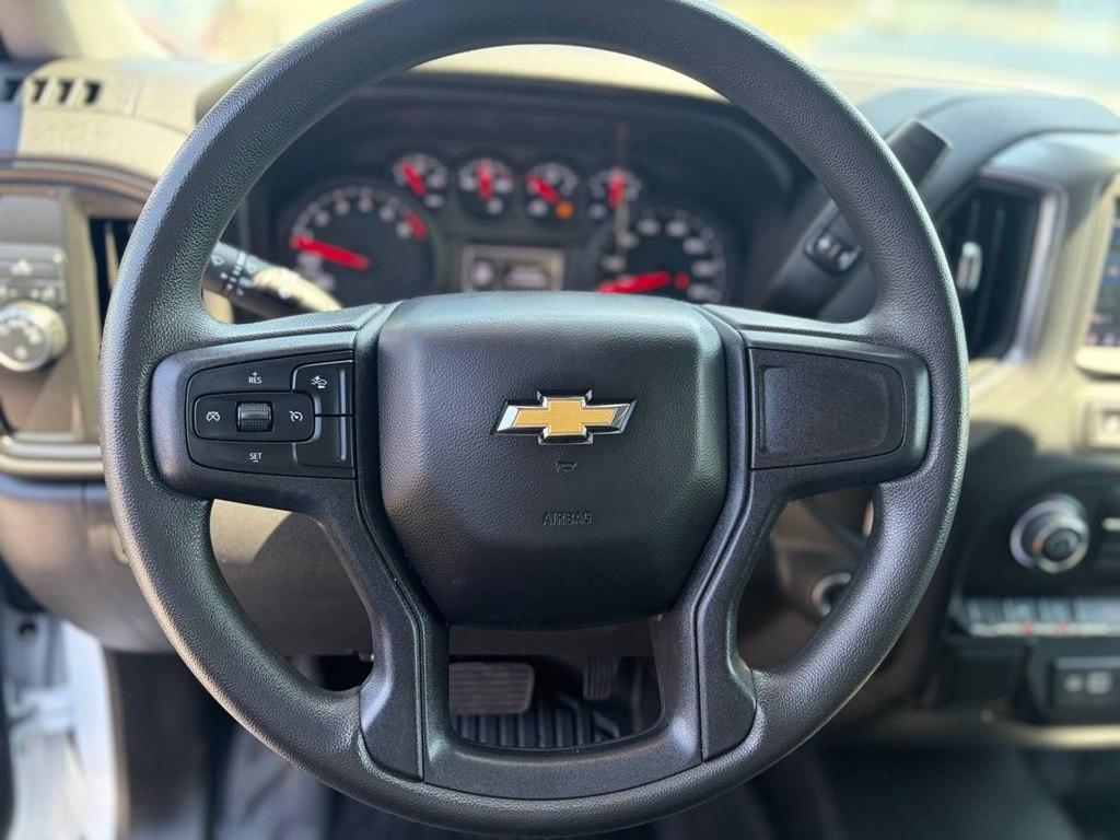 Chevrolet Silverado 1500 2WD Crew Cab 147" Work Truck 2025