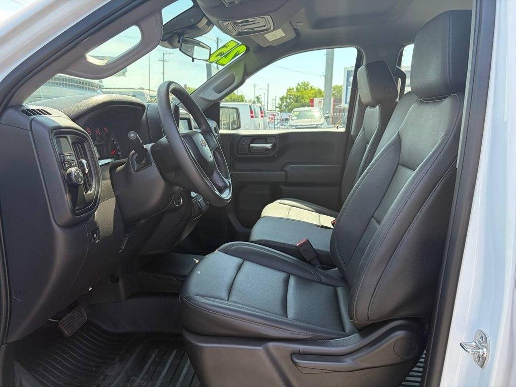 Chevrolet Silverado 1500 2WD Crew Cab 147" Work Truck 2025