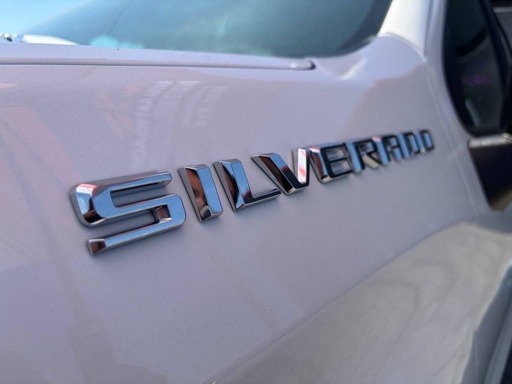 Chevrolet Silverado 1500 2WD Crew Cab 147" Work Truck 2025