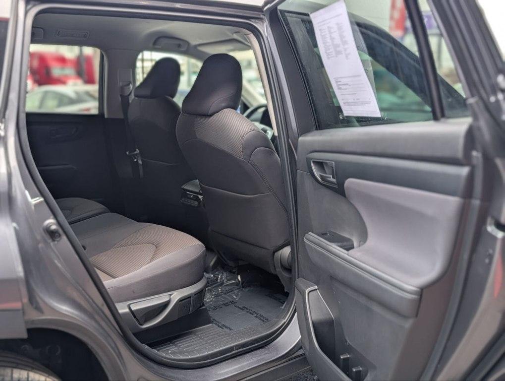 Toyota Highlander LE AWD (Natl) 2024