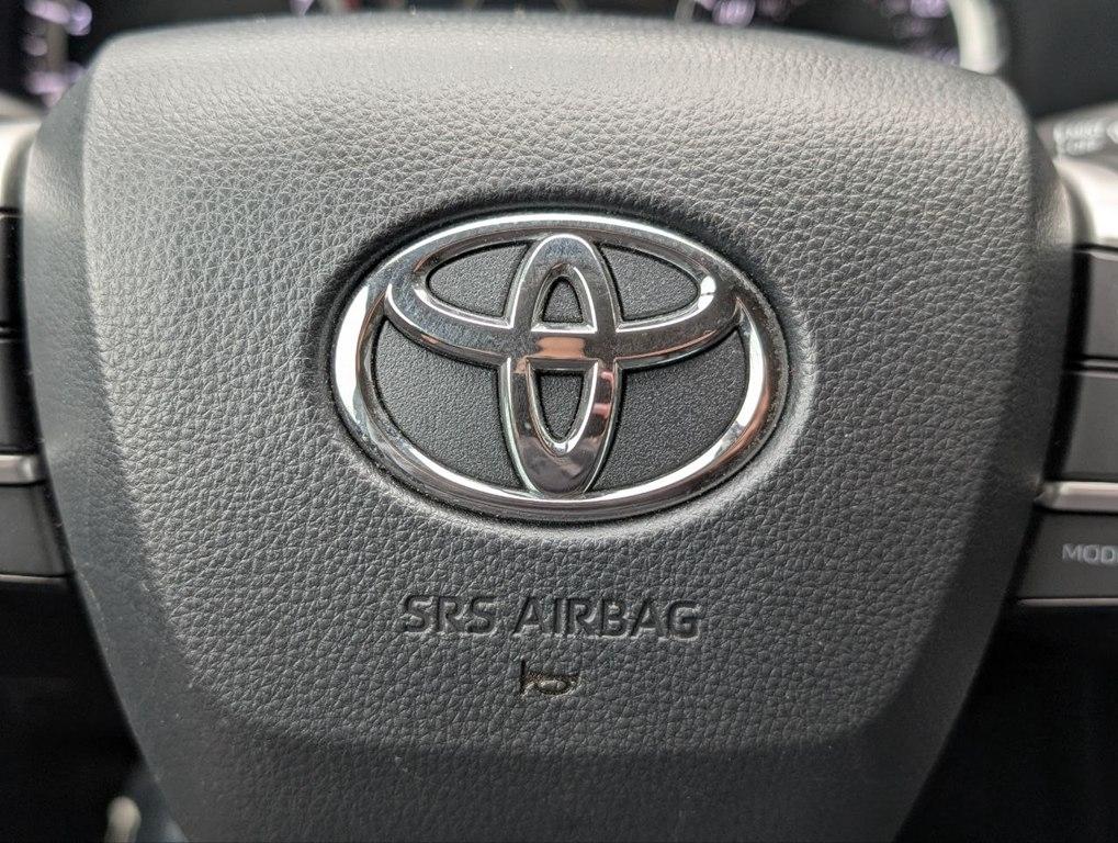 Toyota Highlander LE AWD (Natl) 2024