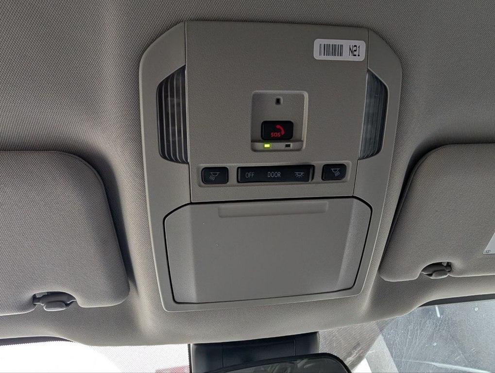 Toyota Highlander LE AWD (Natl) 2024