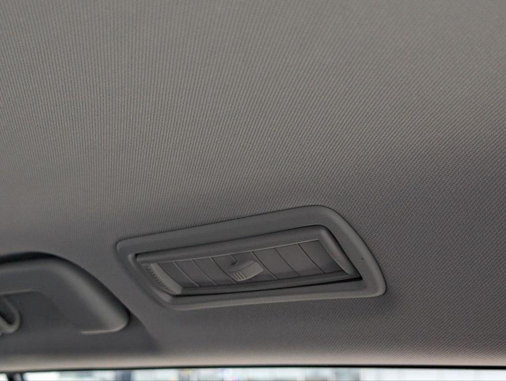 Toyota Highlander LE AWD (Natl) 2024