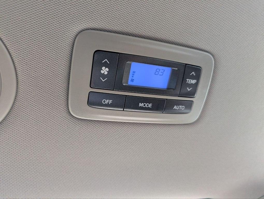 Toyota Sienna XLE Auto Access Seat FWD 7-Passenger (Natl) 2017