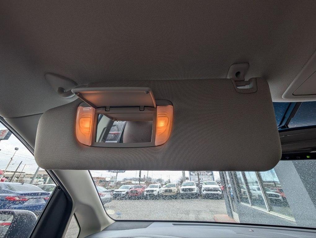 Toyota Sienna XLE Auto Access Seat FWD 7-Passenger (Natl) 2017