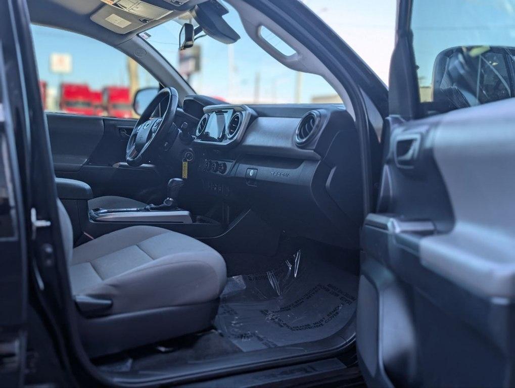 Toyota Tacoma SR5 Double Cab 5' Bed V6 4x2 AT (Natl) 2018