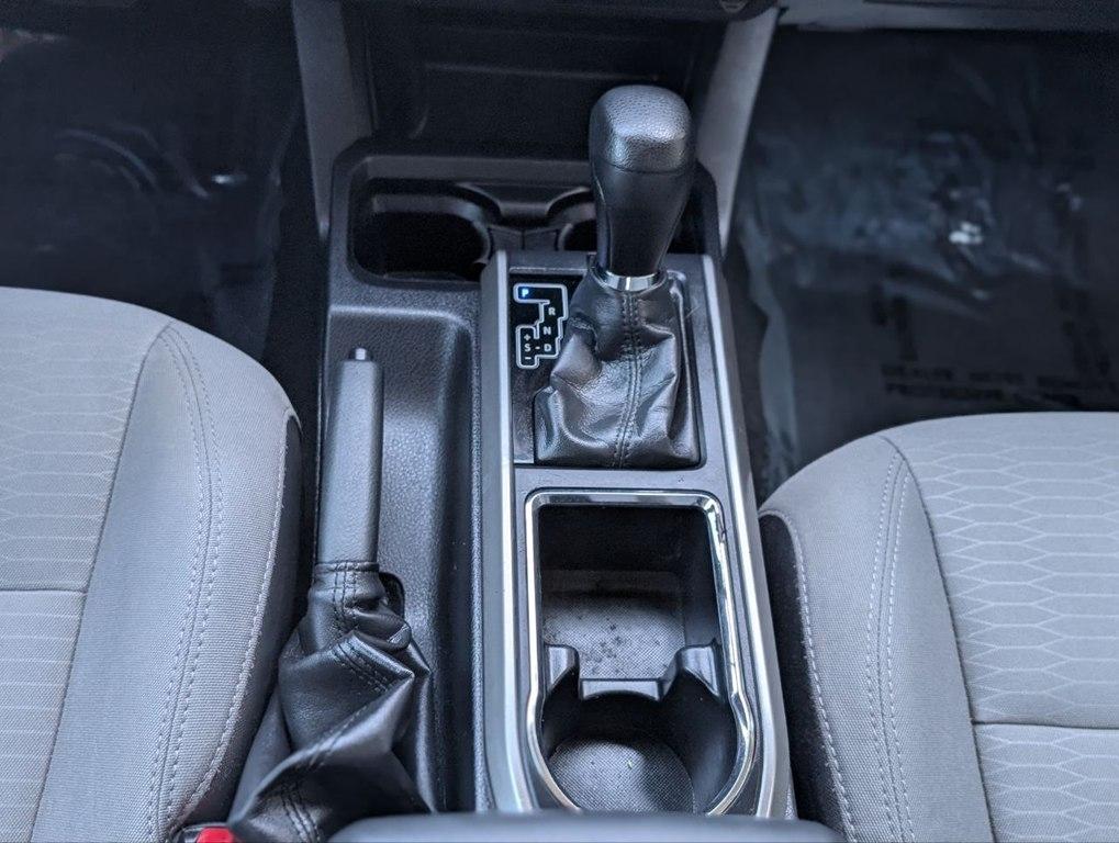 Toyota Tacoma SR5 Double Cab 5' Bed V6 4x2 AT (Natl) 2018