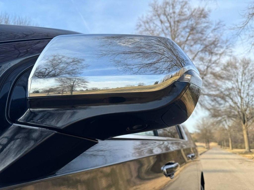 Chevrolet Suburban 2WD 4dr Premier 2023