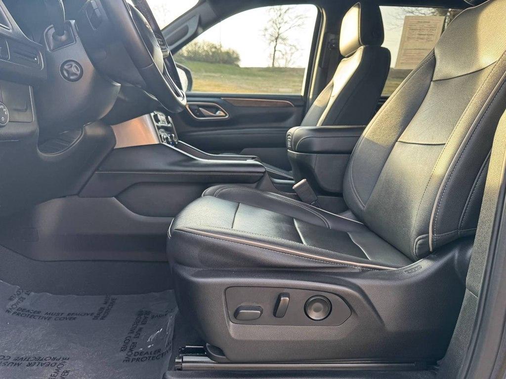 Chevrolet Suburban 2WD 4dr Premier 2023