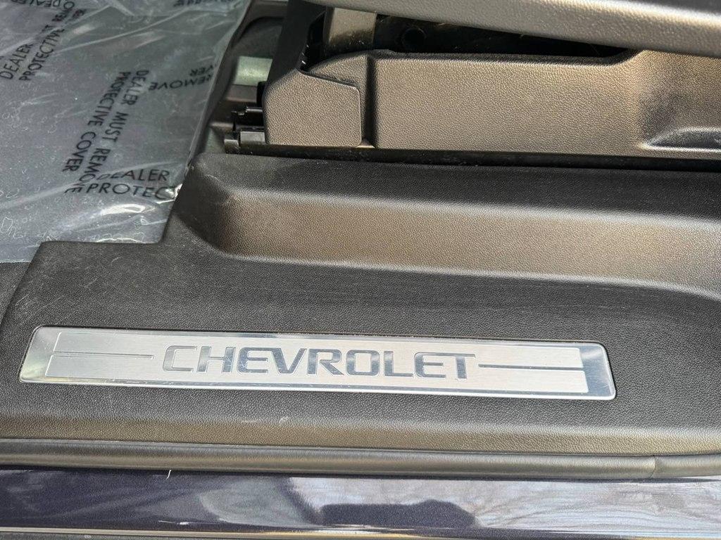 Chevrolet Suburban 2WD 4dr Premier 2023