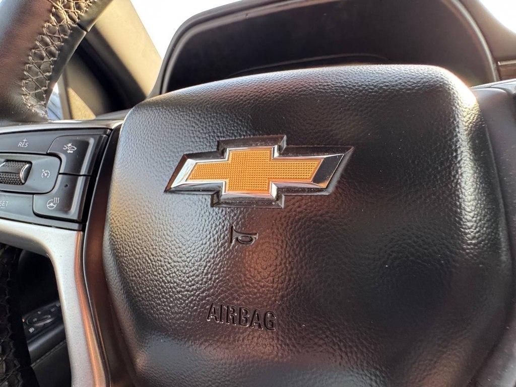 Chevrolet Suburban 2WD 4dr Premier 2023