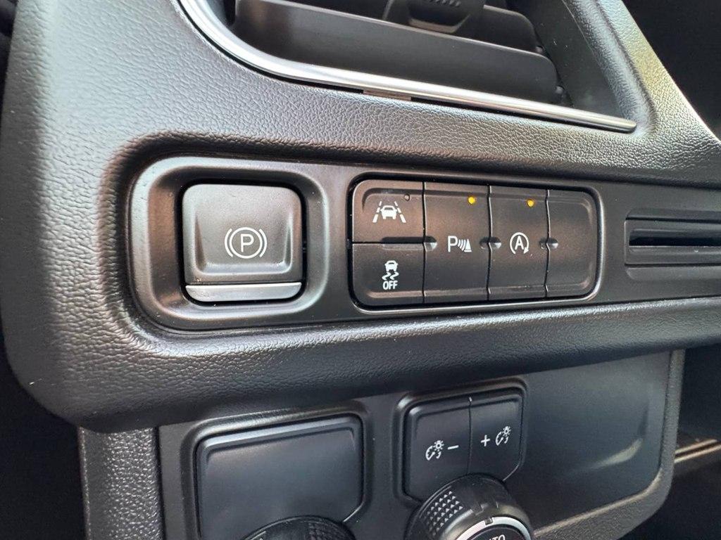 Chevrolet Suburban 2WD 4dr Premier 2023