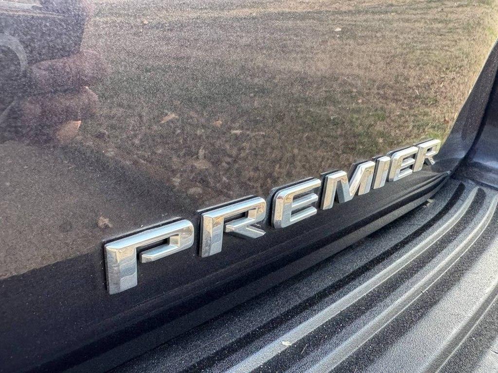 Chevrolet Suburban 2WD 4dr Premier 2023
