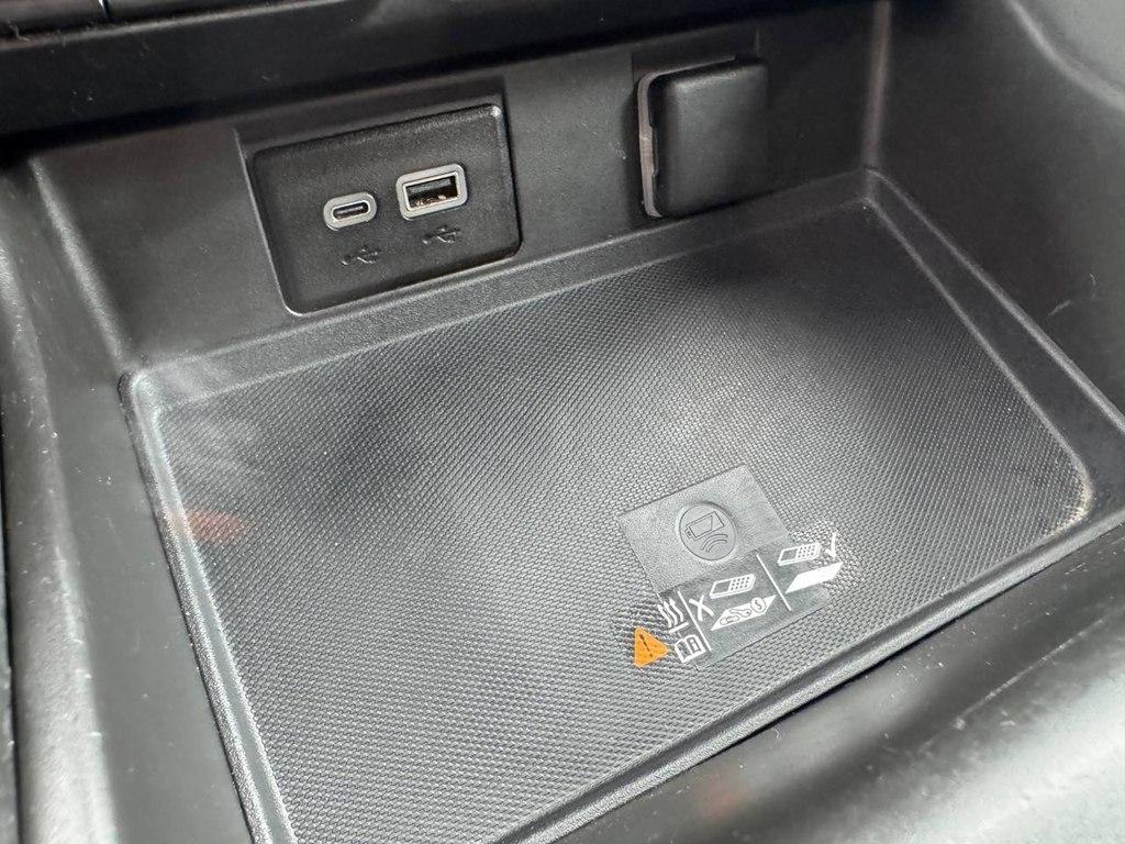 Chevrolet Suburban 2WD 4dr Premier 2023