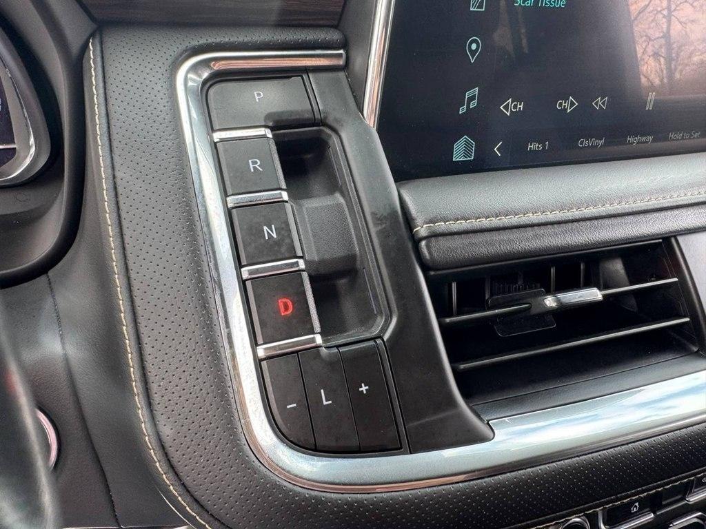 Chevrolet Suburban 2WD 4dr Premier 2023