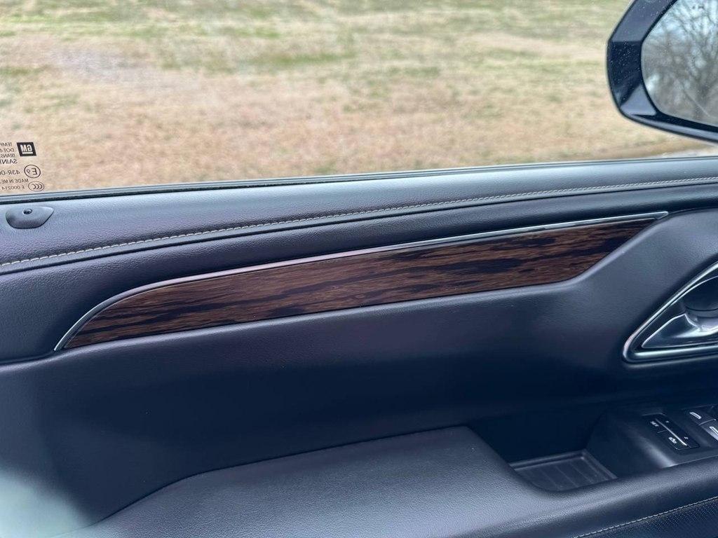 Chevrolet Suburban 2WD 4dr Premier 2023