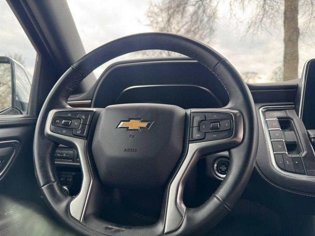 Chevrolet Suburban 2WD 4dr Premier 2023