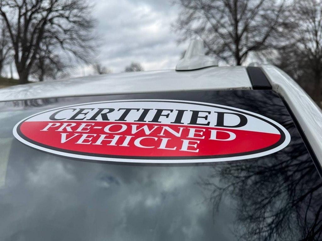 Chevrolet Suburban 2WD 4dr Premier 2023