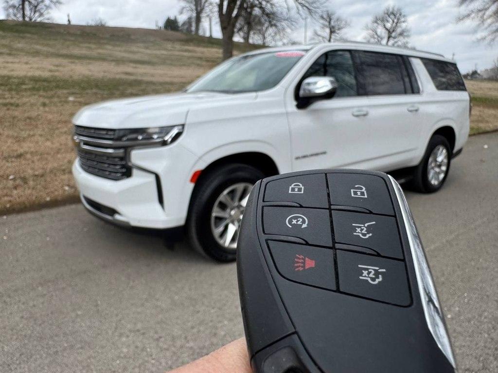 Chevrolet Suburban 2WD 4dr Premier 2023