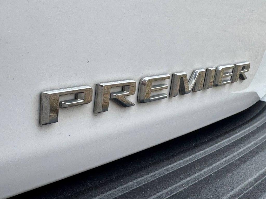 Chevrolet Suburban 2WD 4dr Premier 2023