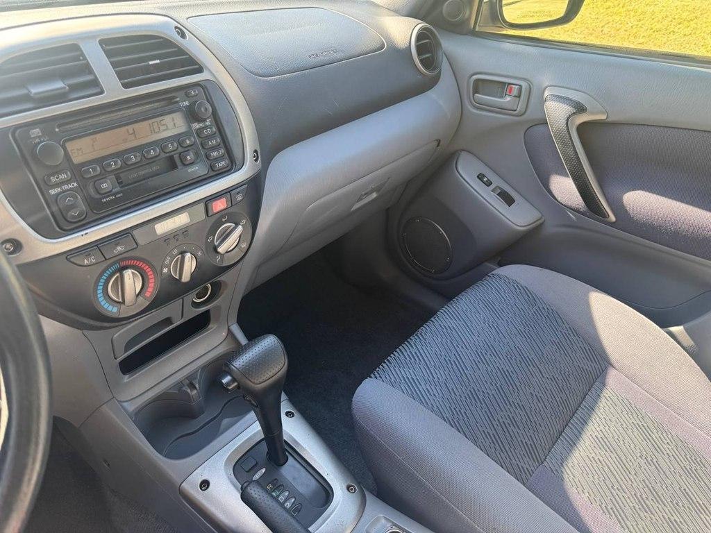 Toyota RAV4 4dr Manual (Natl) 2002