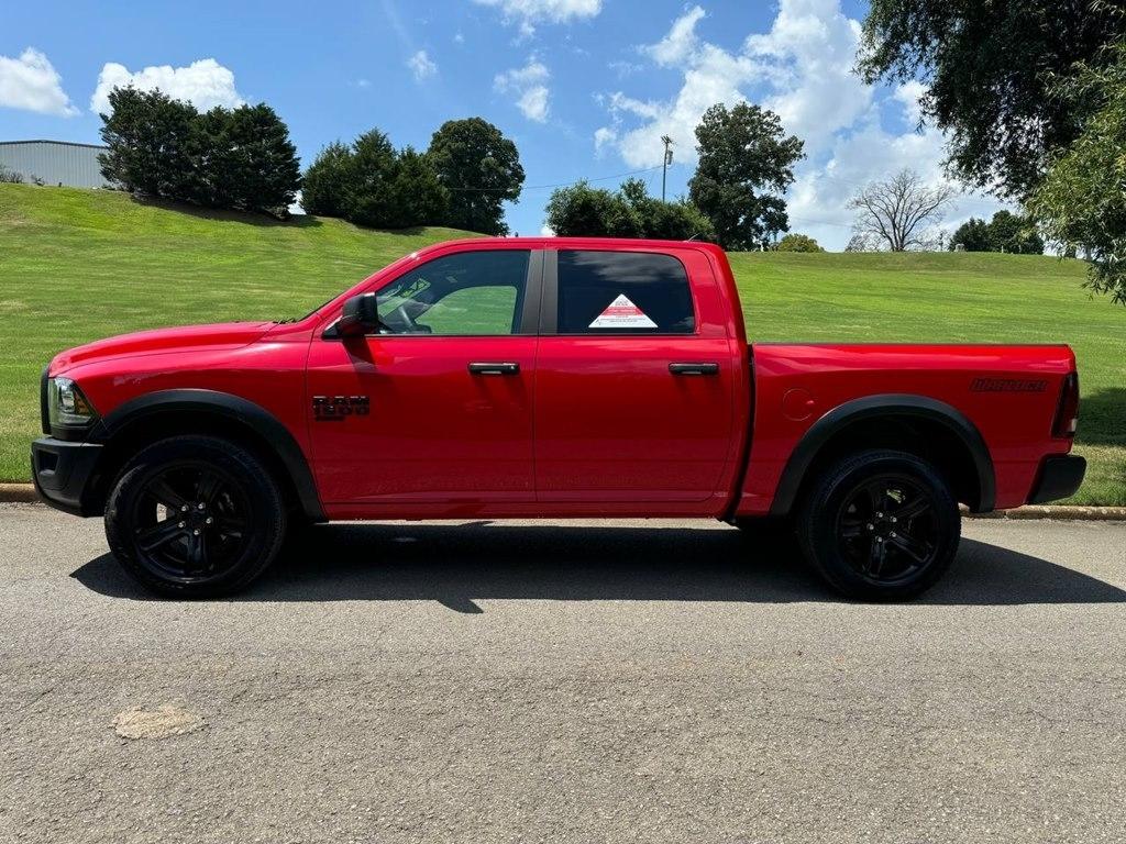 RAM 1500 Classic Warlock 4x4 Crew Cab 5'7" Box 2022