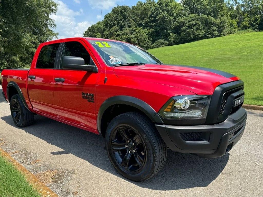 RAM 1500 Classic Warlock 4x4 Crew Cab 5'7" Box 2022